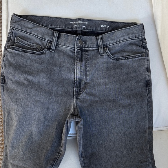 Banana Republic Bundle- Men's Blue and Gray Travel Jeans - Picture 4 of 12